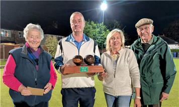 Autumn Doubles Winners 2026 Phil & Pam