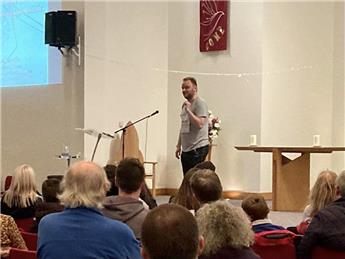 Chris Bonnello wows the audience