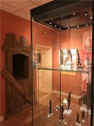 Famous for Five minutes