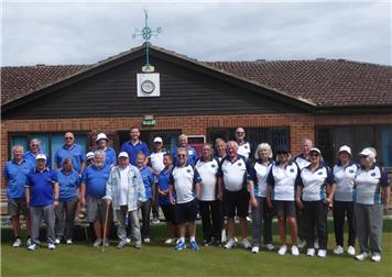 Town Bowling Club welcomes back old friend