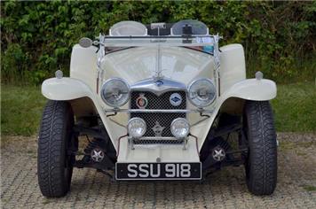 Leigh Food Fair and Vintage/Classic Car Event