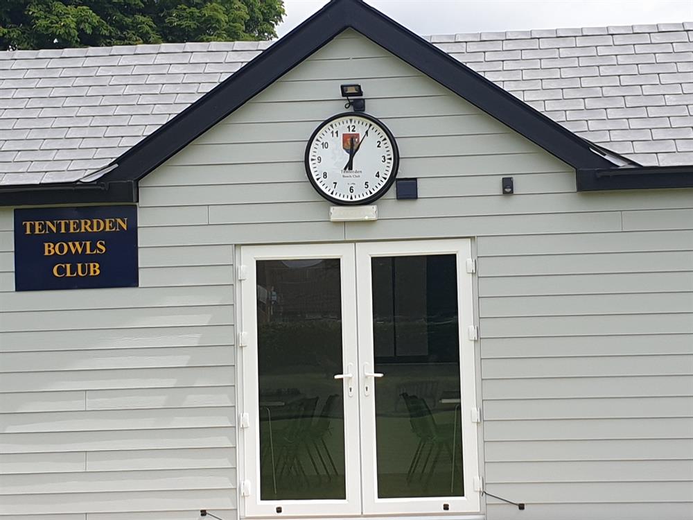 New Clubhouse Clock Tenterden Local News Hugofox